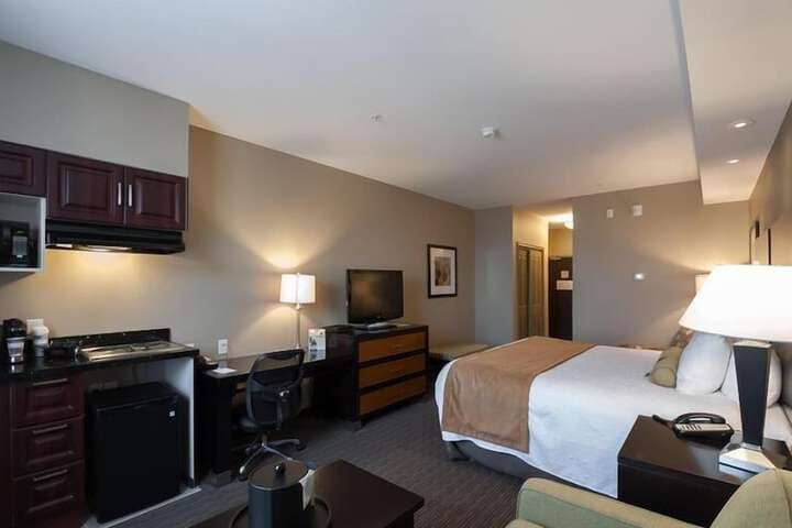 Room 9 of 40