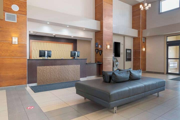Hotel Interior 7 of 40